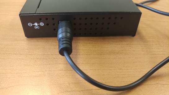 plug in POE switch